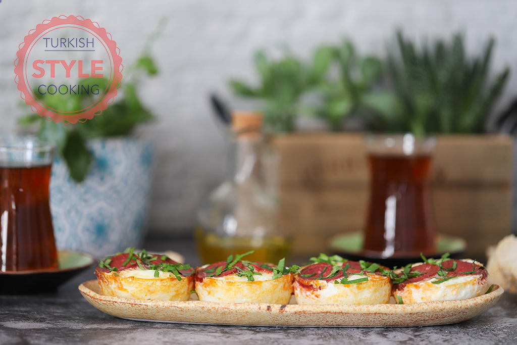 Baked Eggs With Pepperoni Turkish Style Cooking