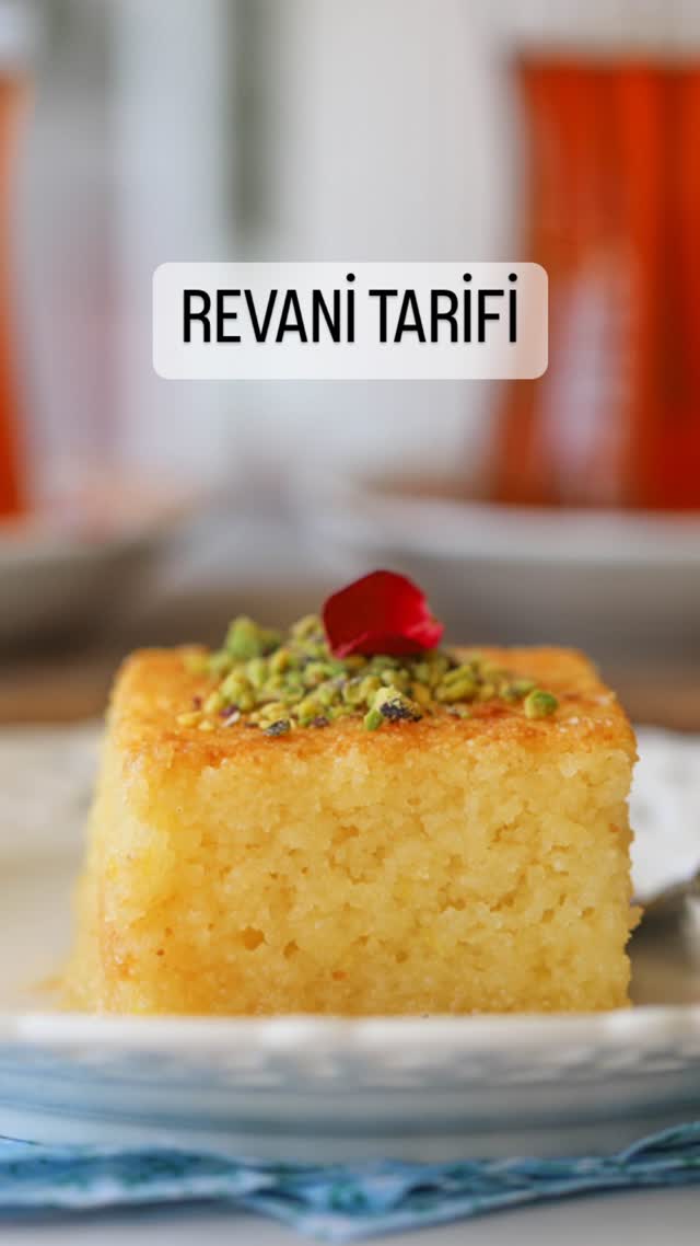 Premium Photo | Turkish dessert revani with poppy seeds. traditional  sweetness.