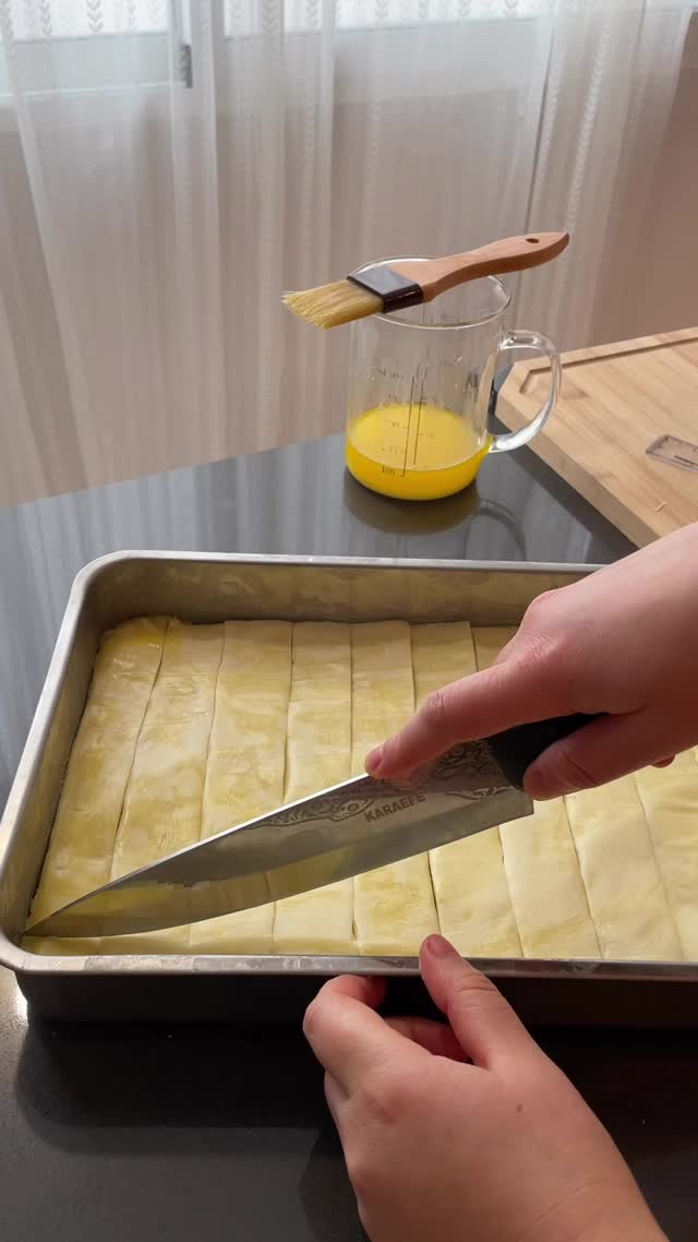 Authentic Pistachio Baklava Recipe – Cookin' with Mima